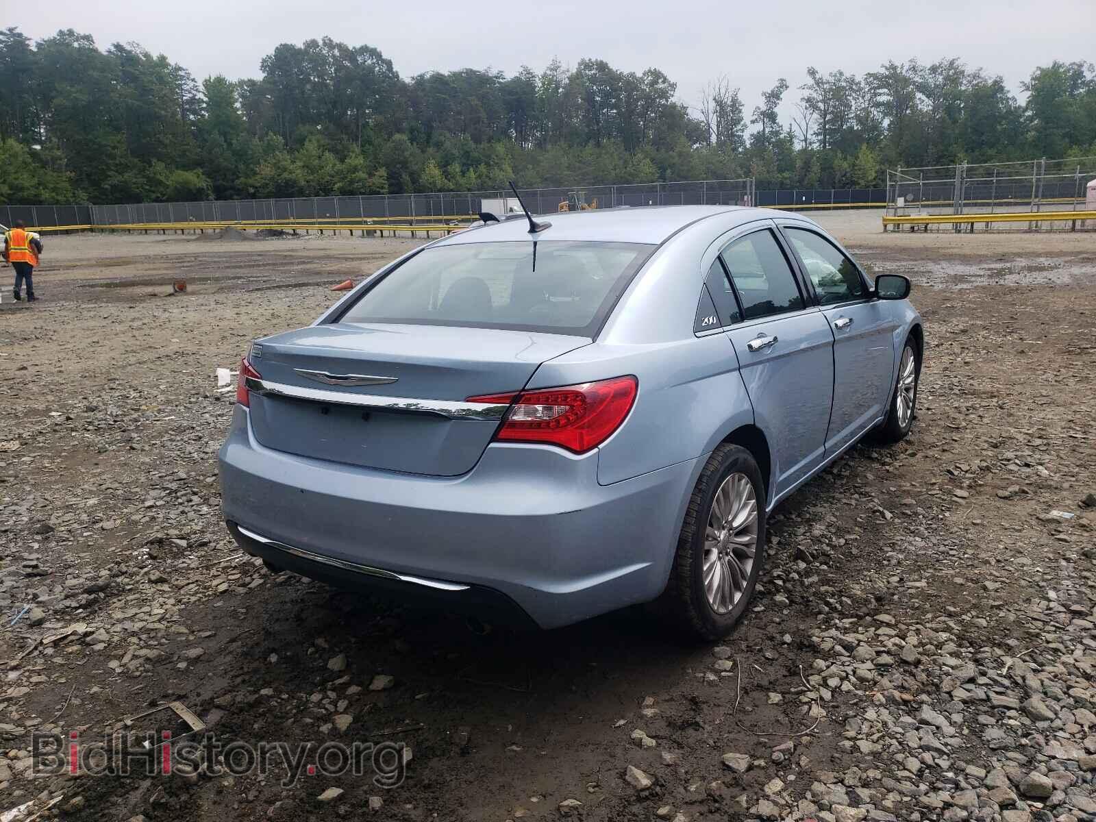 2013 CHRYSLER 200 - VIN: 1C3CCBCG0DN651392 - Photo 4