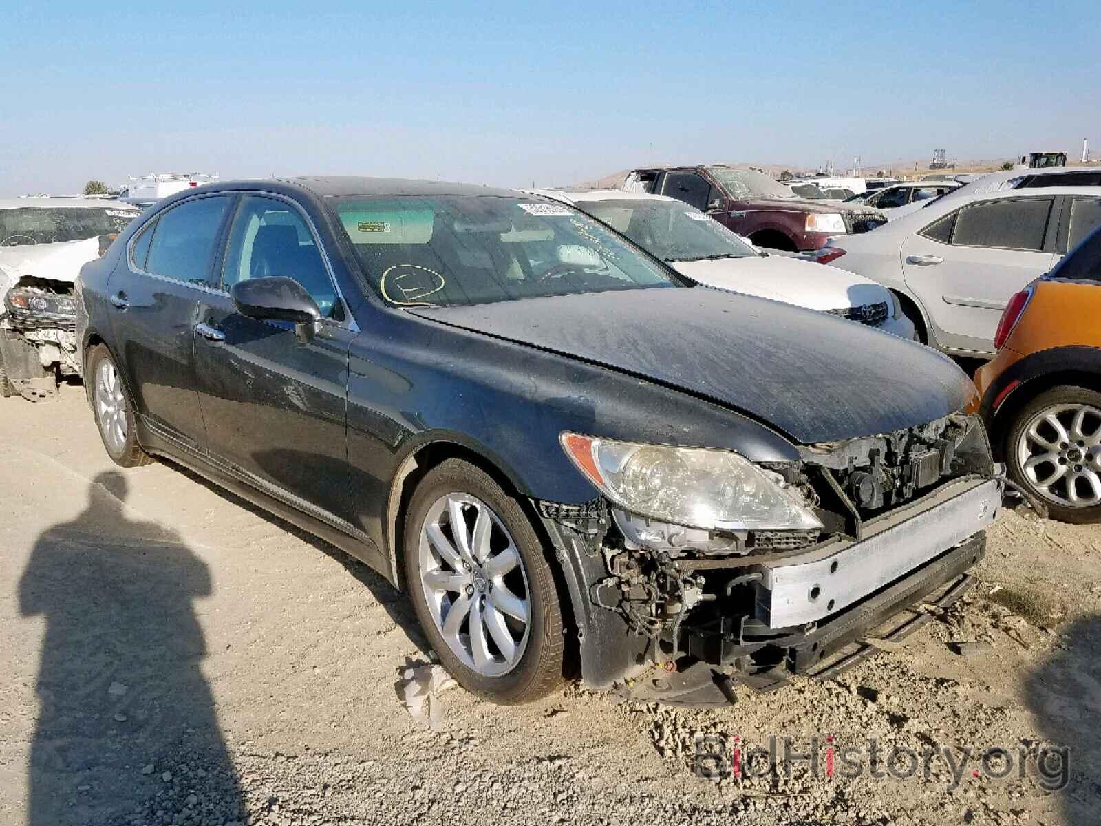 Photo JTHGL46F475010468 - LEXUS LS460 2007