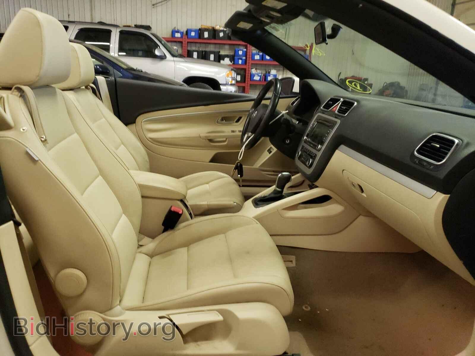 2012 VOLKSWAGEN EOS - VIN: WVWBW7AH1CV011360 - Фото 5