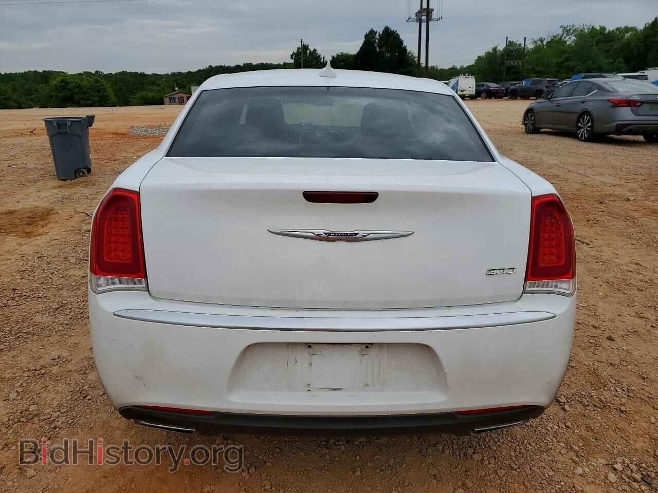 2019 CHRYSLER 300 - VIN: 2C3CCAAGXKH612313 - Photo 6