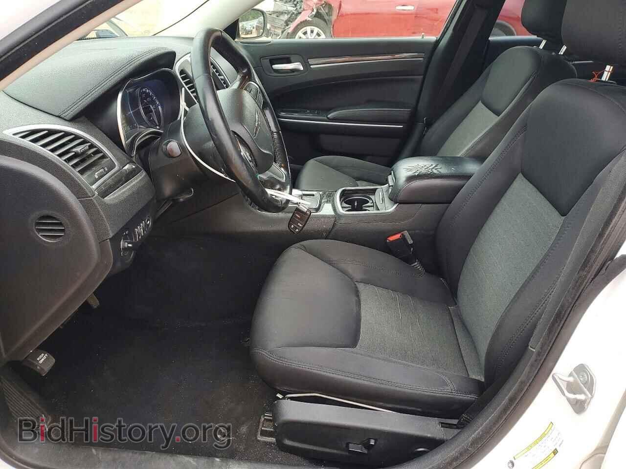 2019 CHRYSLER 300 - VIN: 2C3CCAAGXKH612313 - Photo 7