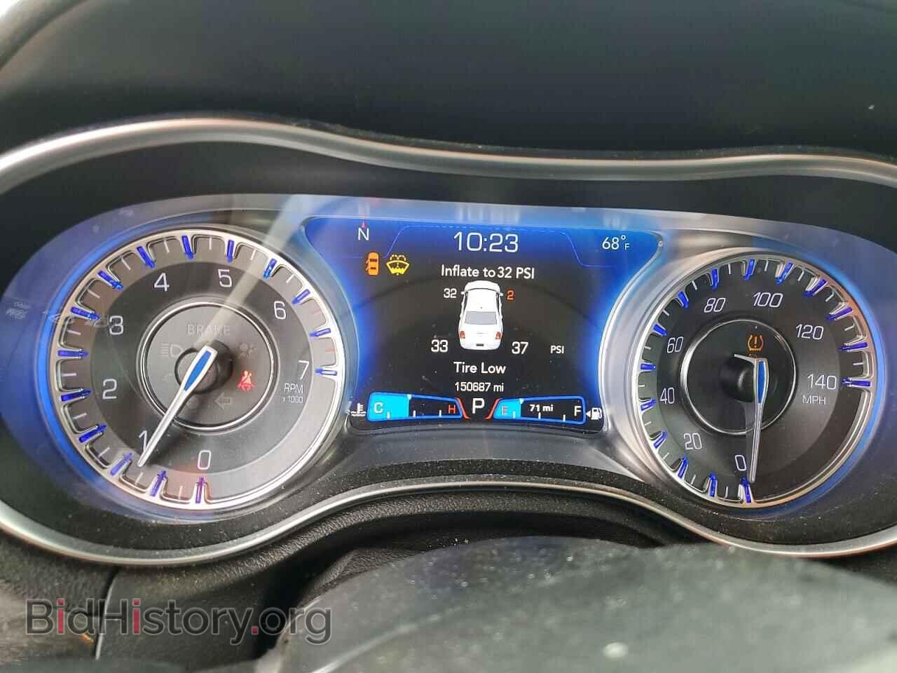 2019 CHRYSLER 300 - VIN: 2C3CCAAGXKH612313 - Photo 9