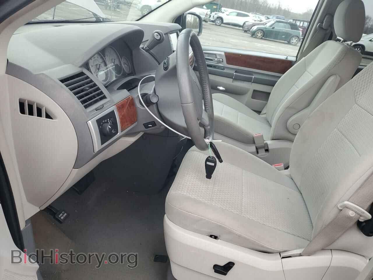 2009 CHRYSLER MINIVAN - VIN: 2A8HR54119R617363 - Фото 7
