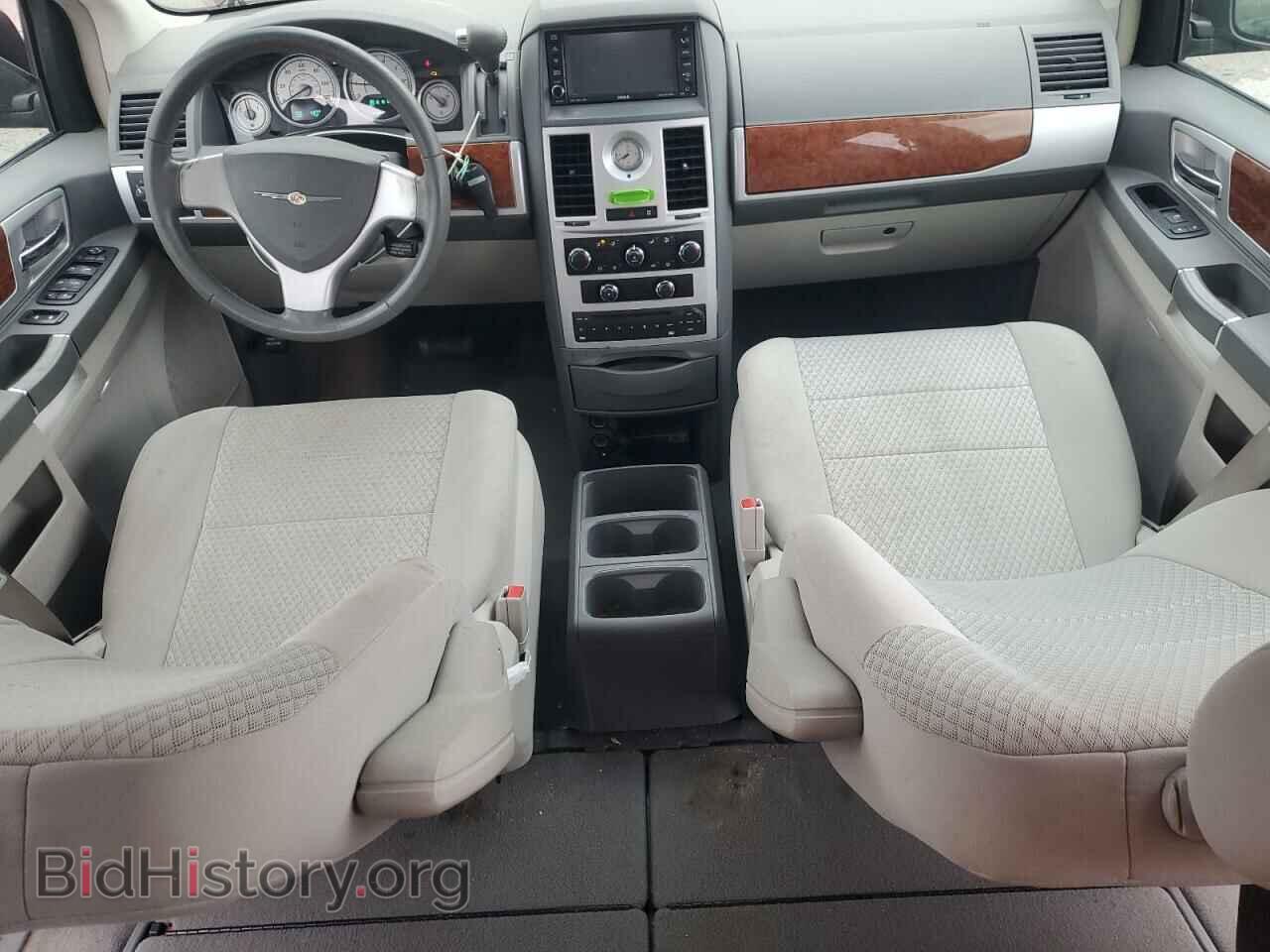 2009 CHRYSLER MINIVAN - VIN: 2A8HR54119R617363 - Фото 8