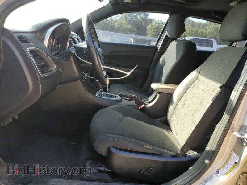 2011 Chrysler 200 (VIN 1C3BC1FB0BN522653) — photo 7 of 12
