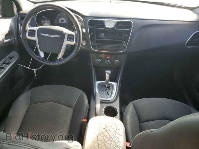 2011 Chrysler 200 (VIN 1C3BC1FB0BN522653) — photo 8 of 12