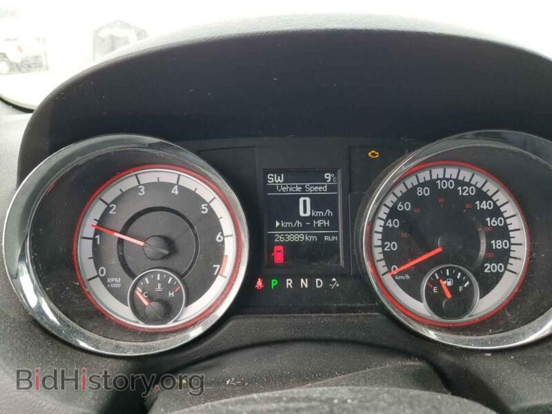 2011 Dodge CARAVAN (VIN 2D4RN7DG7BR729133) — photo 9 of 14