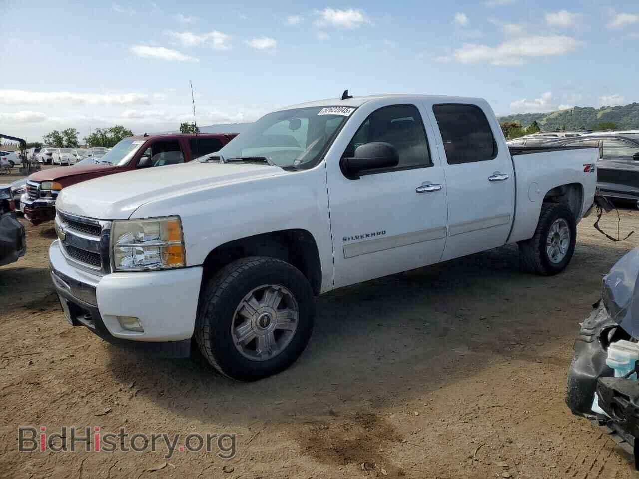 Photo 3GCPKSE37BG112705 - CHEVROLET ALL Models 2011