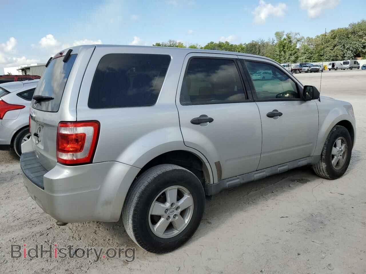 2010 FORD ESCAPE - VIN: 1FMCU0C75AKA44698 - Фото 3