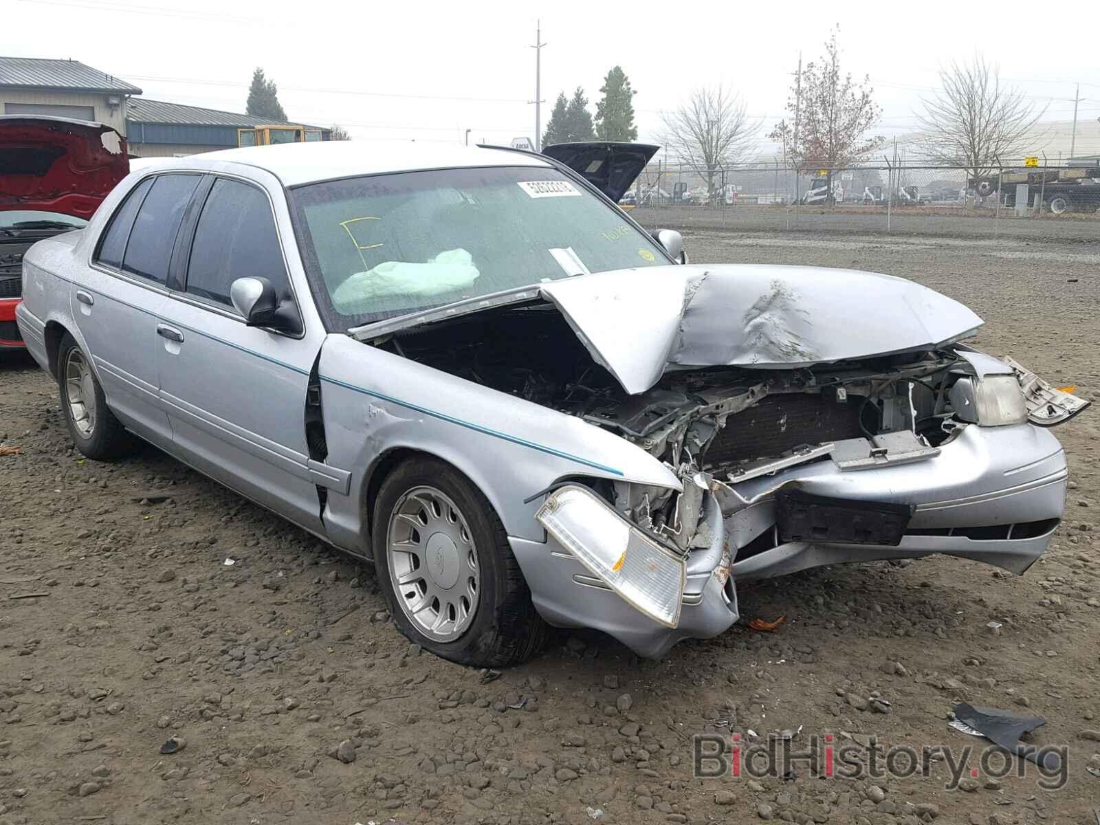 Photo 2FAFP74WXYX168146 - FORD CROWN VIC 2000
