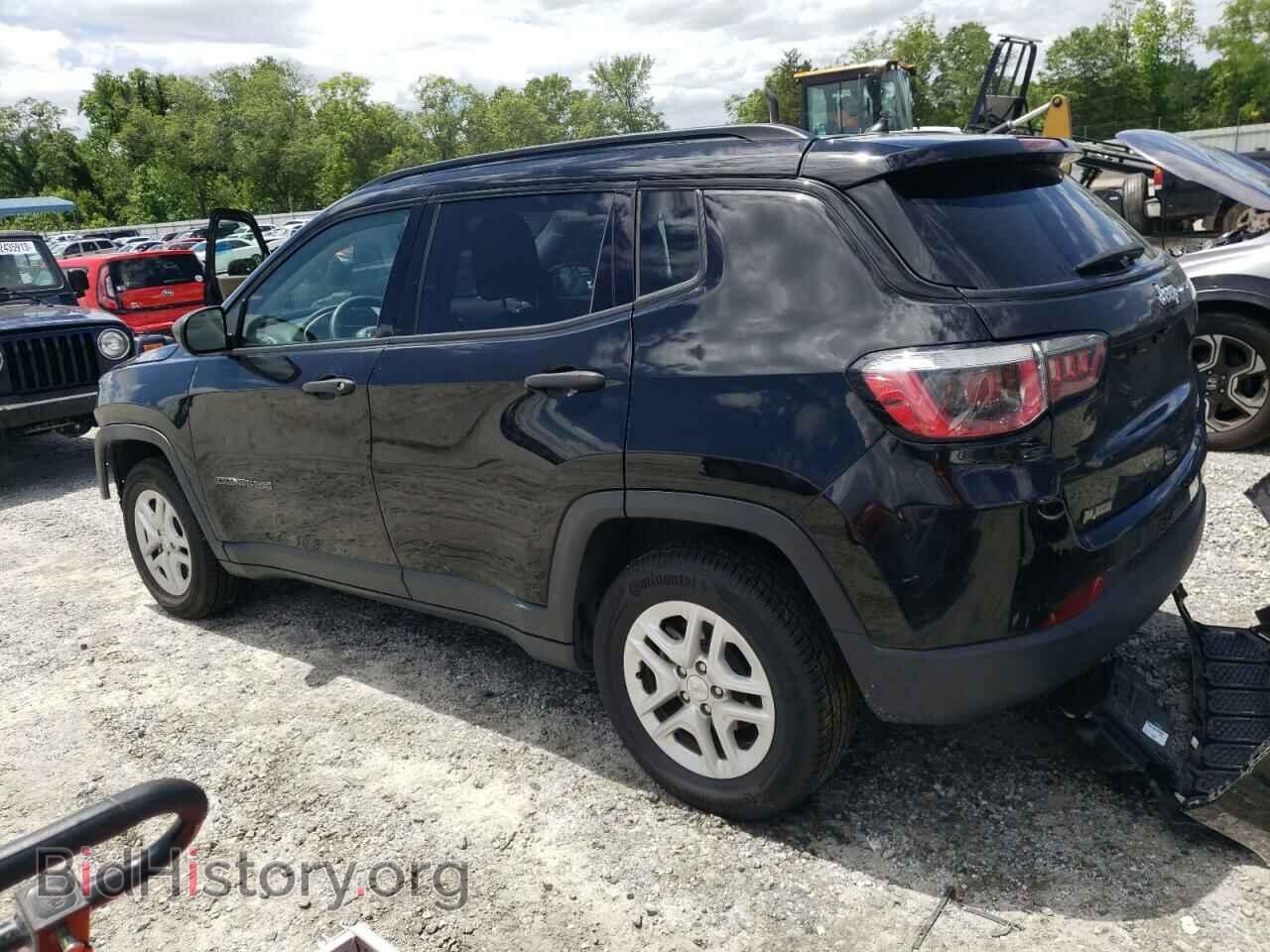 2018 JEEP COMPASS - VIN: 3C4NJCAB5JT214930 - Фото 2