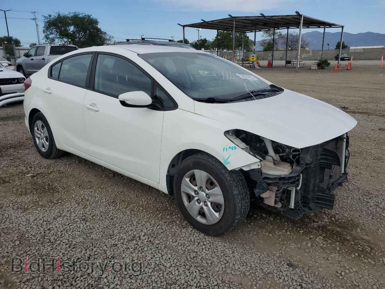 2017 KIA FORTE - VIN: 3KPFK4A73HE102001 - Фото 4