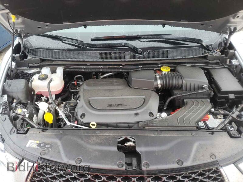2021 Chrysler PACIFICA (VIN 2C4RC1BG6MR539927) — photo 7 of 10