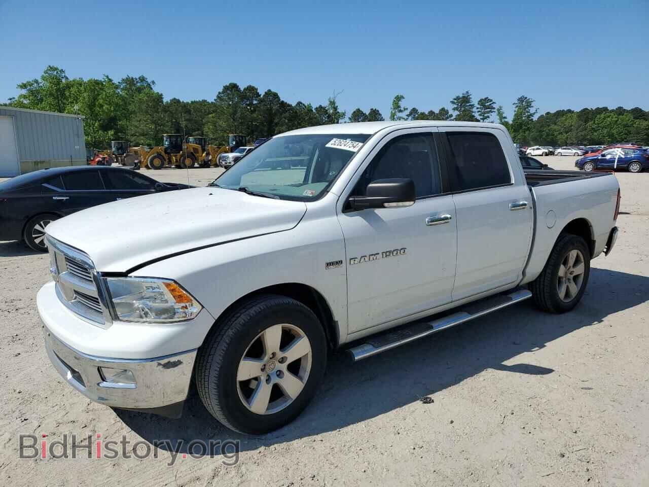 Photo 1D7RB1CT5BS688877 - DODGE All Models 2011