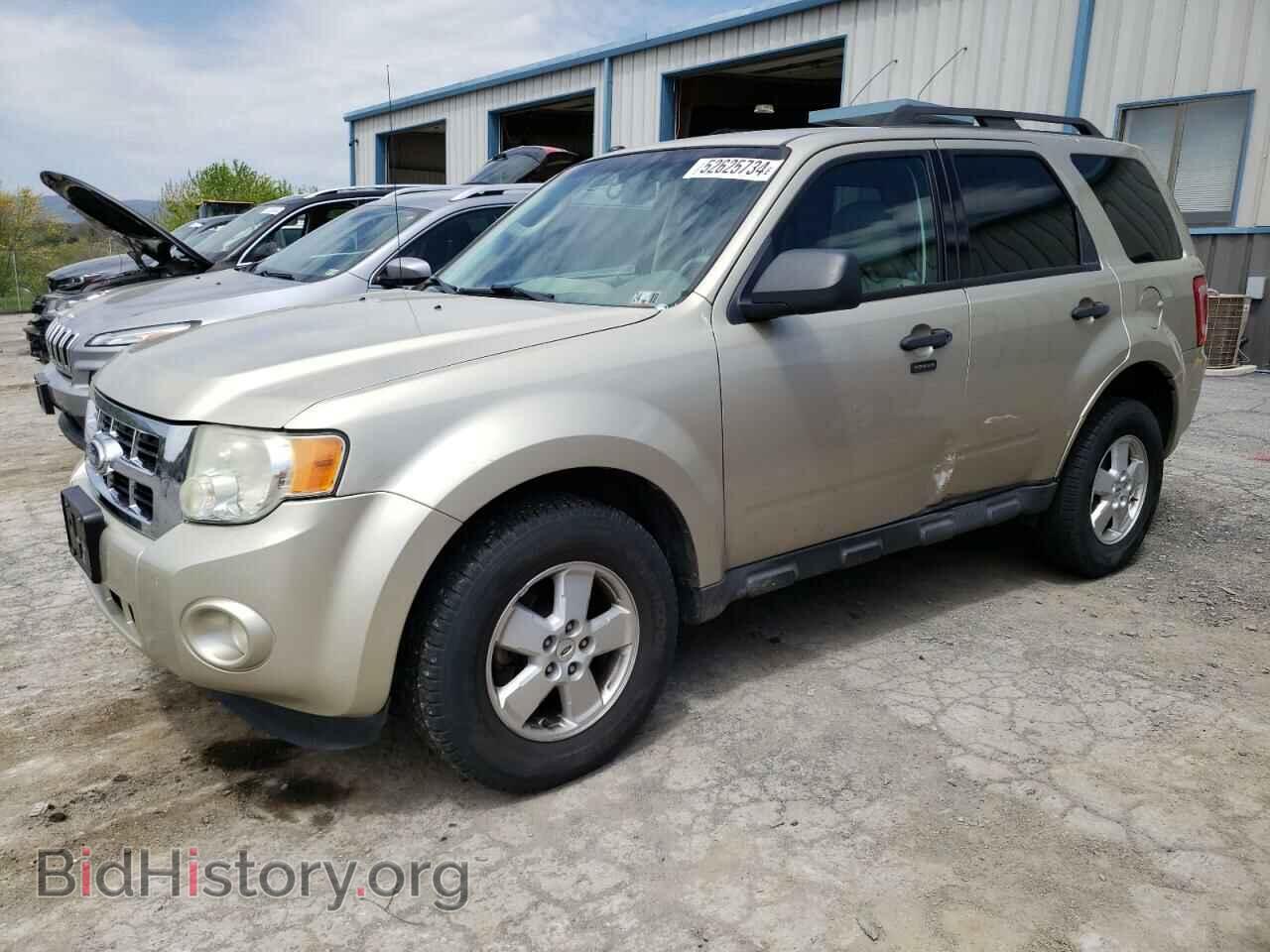 Photo 1FMCU0D73AKD09875 - FORD ESCAPE 2010