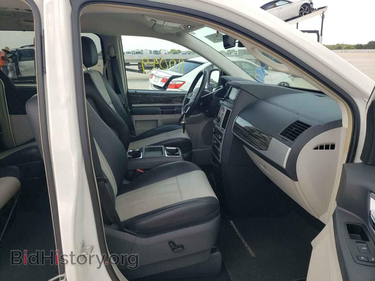 2010 CHRYSLER MINIVAN - VIN: 2A4RR8DX3AR387180 - Фото 5