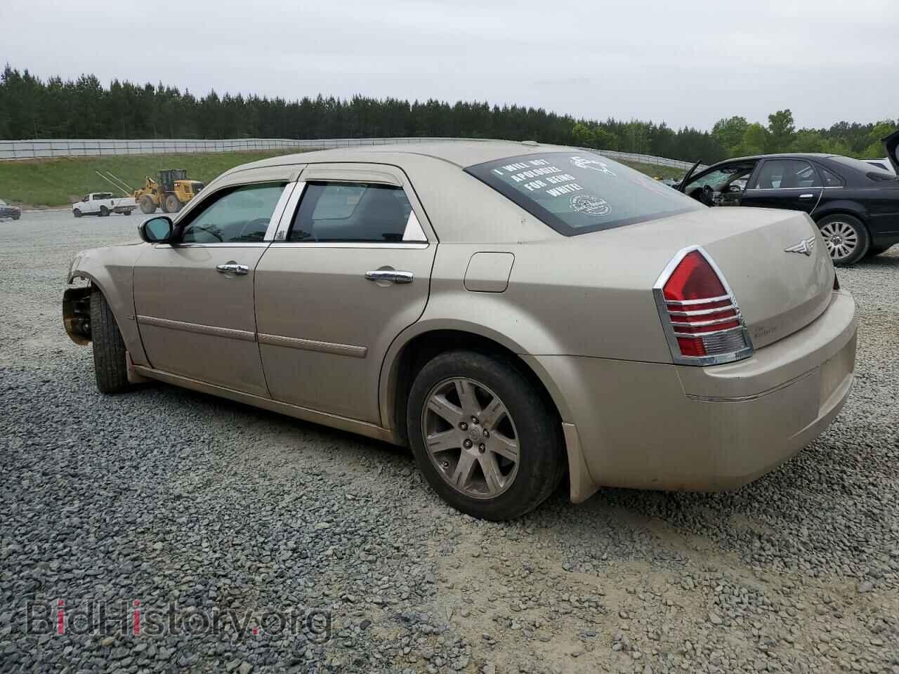 2006 CHRYSLER 300 - VIN: 2C3KA53G06H337689 - Фото 2