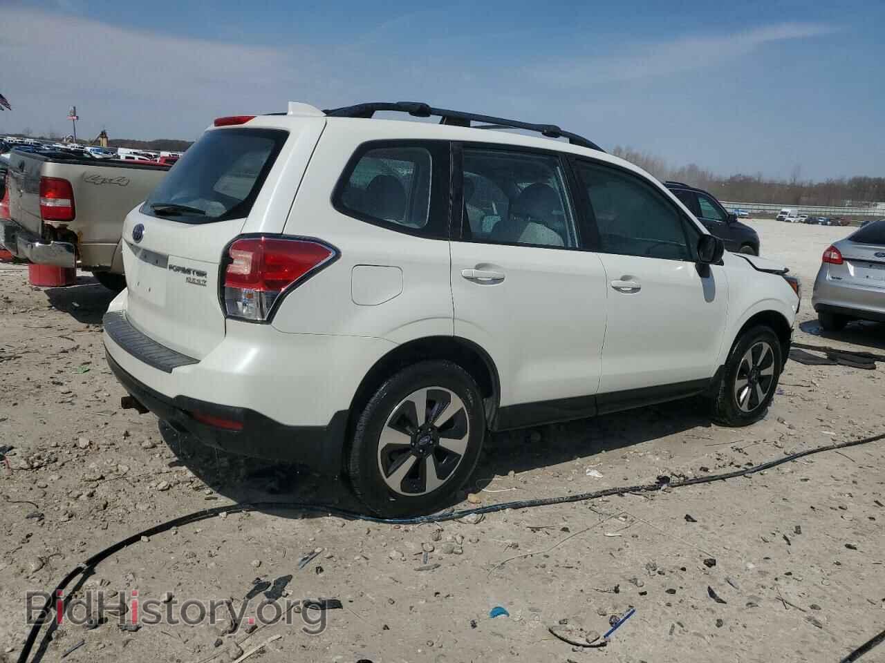 2017 SUBARU FORESTER - VIN: JF2SJABC3HH408090 - Фото 3