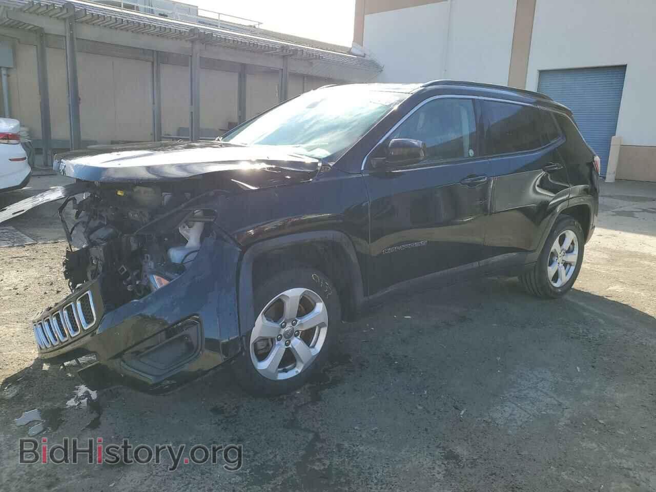 Фотография 3C4NJDBB9JT436066 - JEEP COMPASS 2018