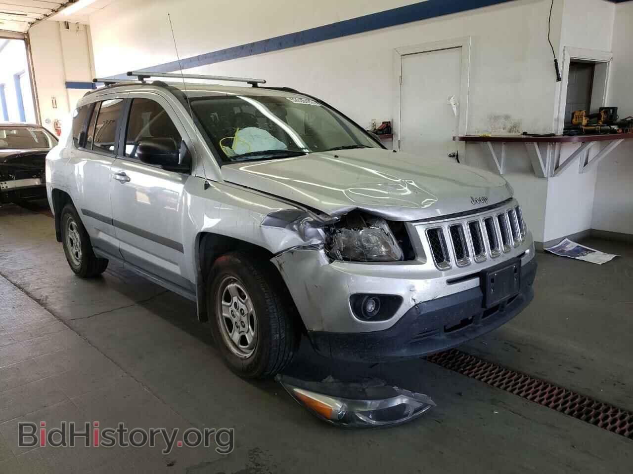Photo 1J4NT1FA8BD231964 - JEEP COMPASS 2011