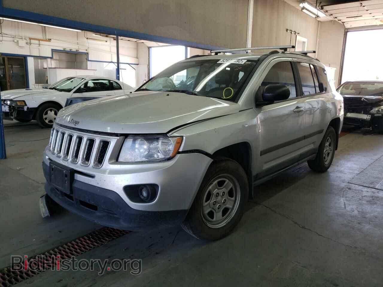 2011 JEEP COMPASS - VIN: 1J4NT1FA8BD231964 - Фото 2