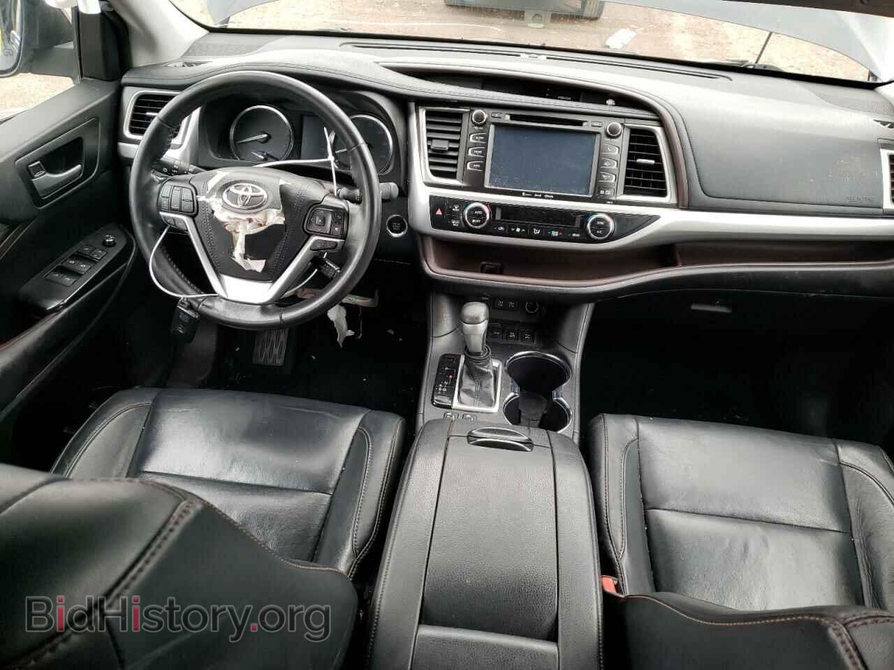 2018 TOYOTA HIGHLANDER - VIN: 5TDJZRFH1JS557770 - Фото 8