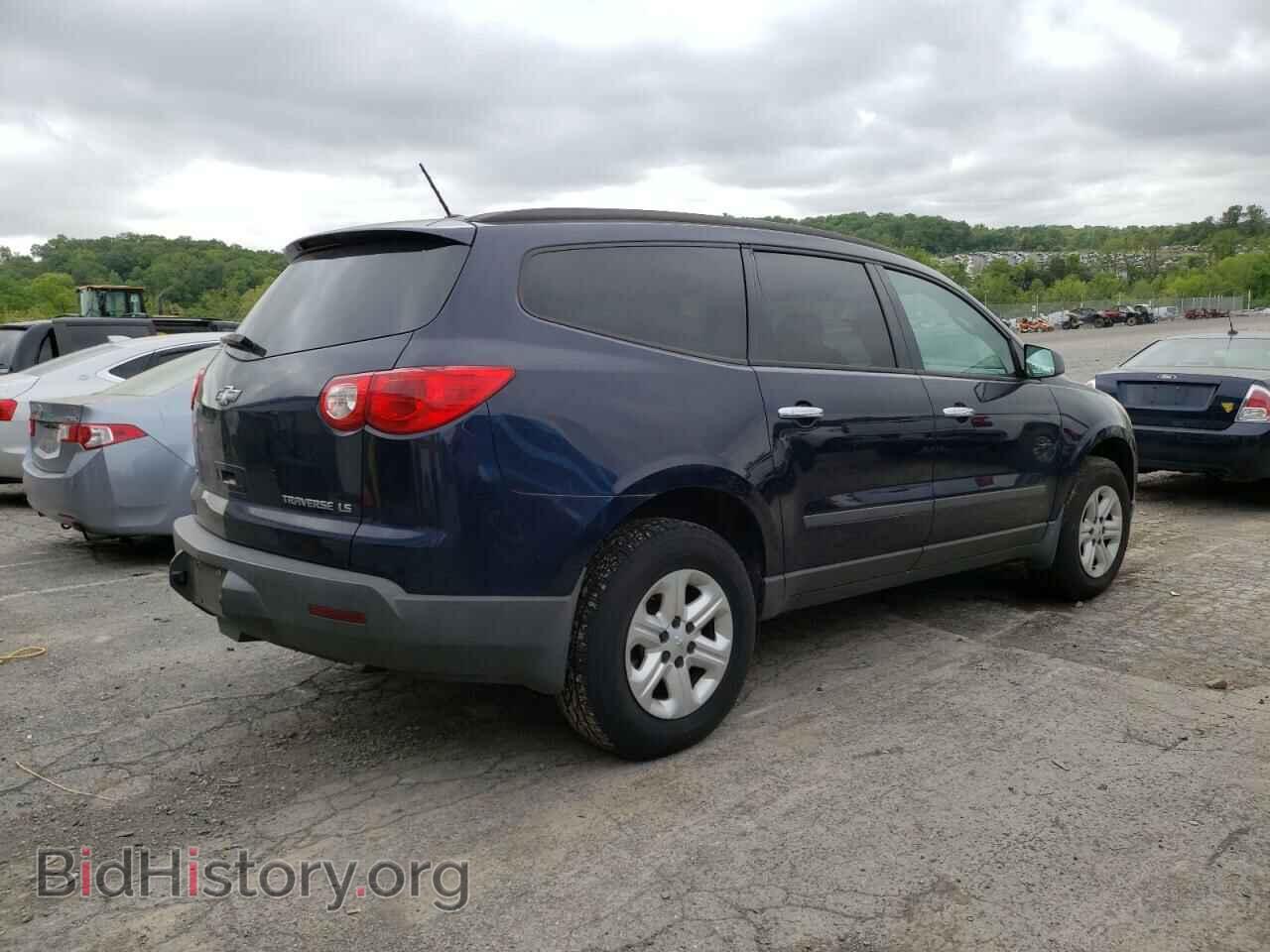 2011 CHEVROLET TRAVERSE - VIN: 1GNKVEED5BJ144232 - Фото 3