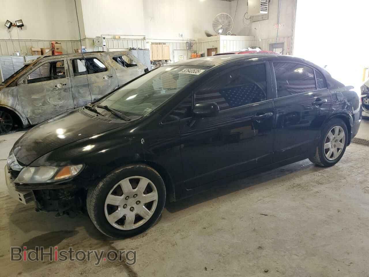 Фотография 19XFA1F56AE053780 - HONDA CIVIC 2010