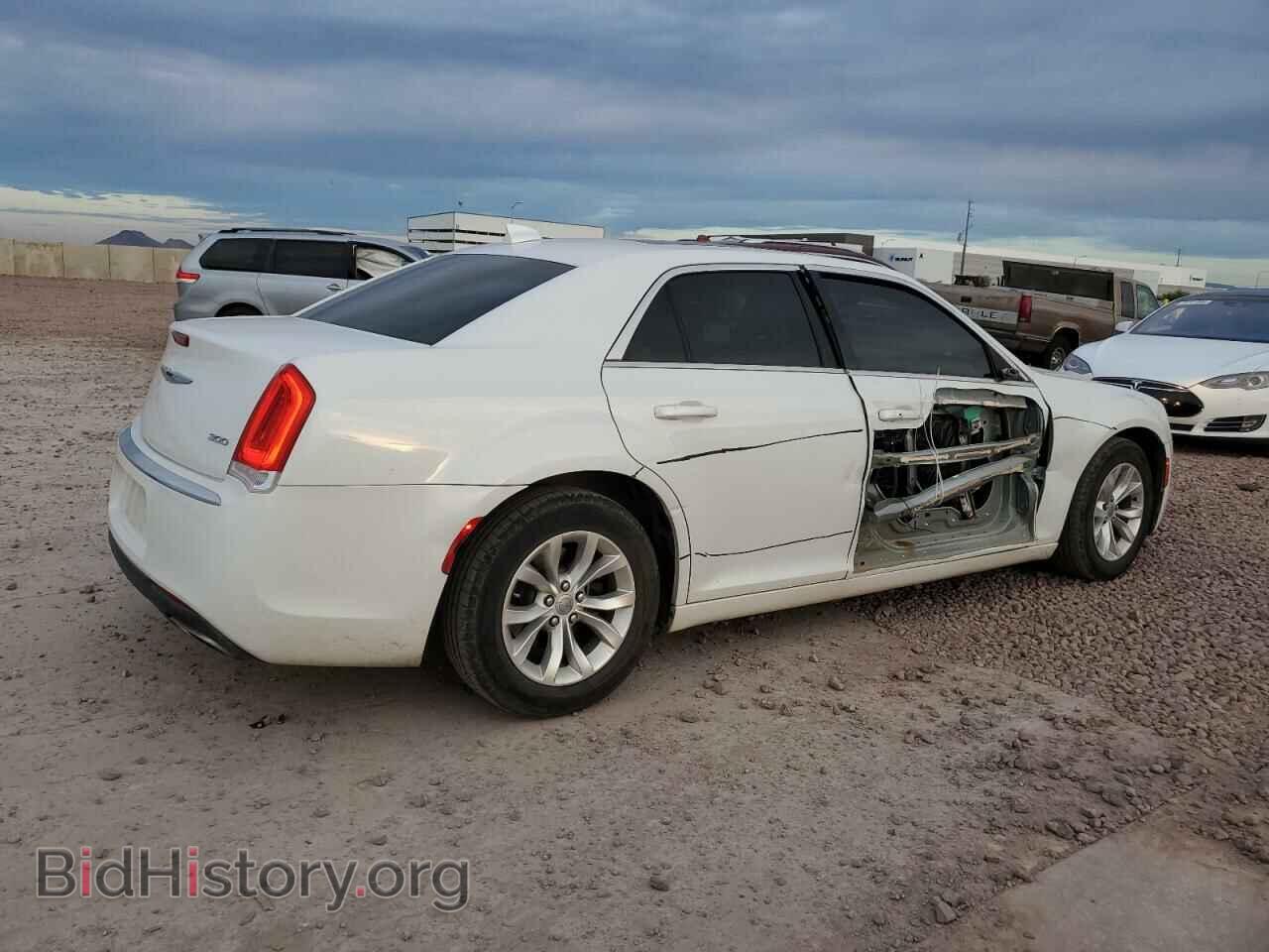 2016 CHRYSLER 300 - VIN: 2C3CCAAG7GH198303 - Фото 3