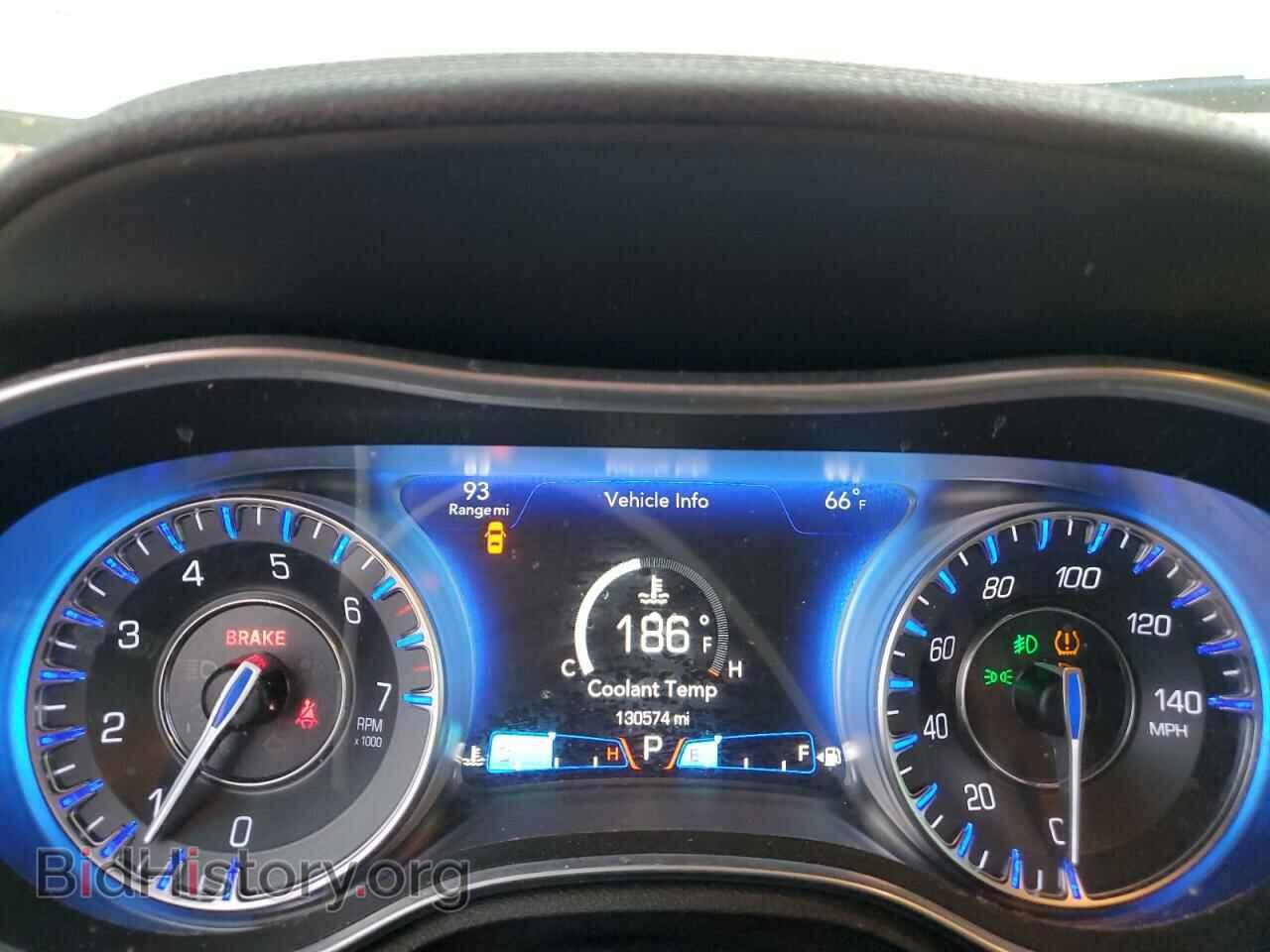 2016 CHRYSLER 300 - VIN: 2C3CCAAG7GH198303 - Фото 9