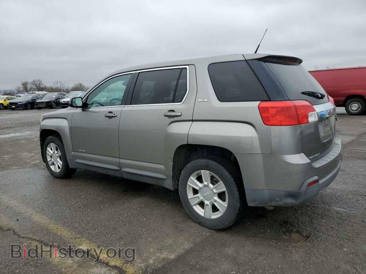 2012 GMC TERRAIN - VIN: 2GKFLREKXC6283037 - Photo 2