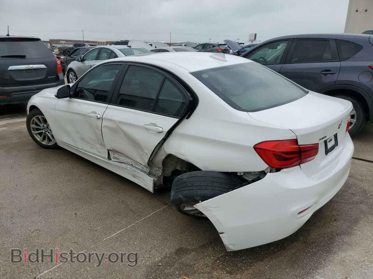 2016 BMW 3 SERIES - VIN: WBA8E5G52GNT40232 - Фото 2