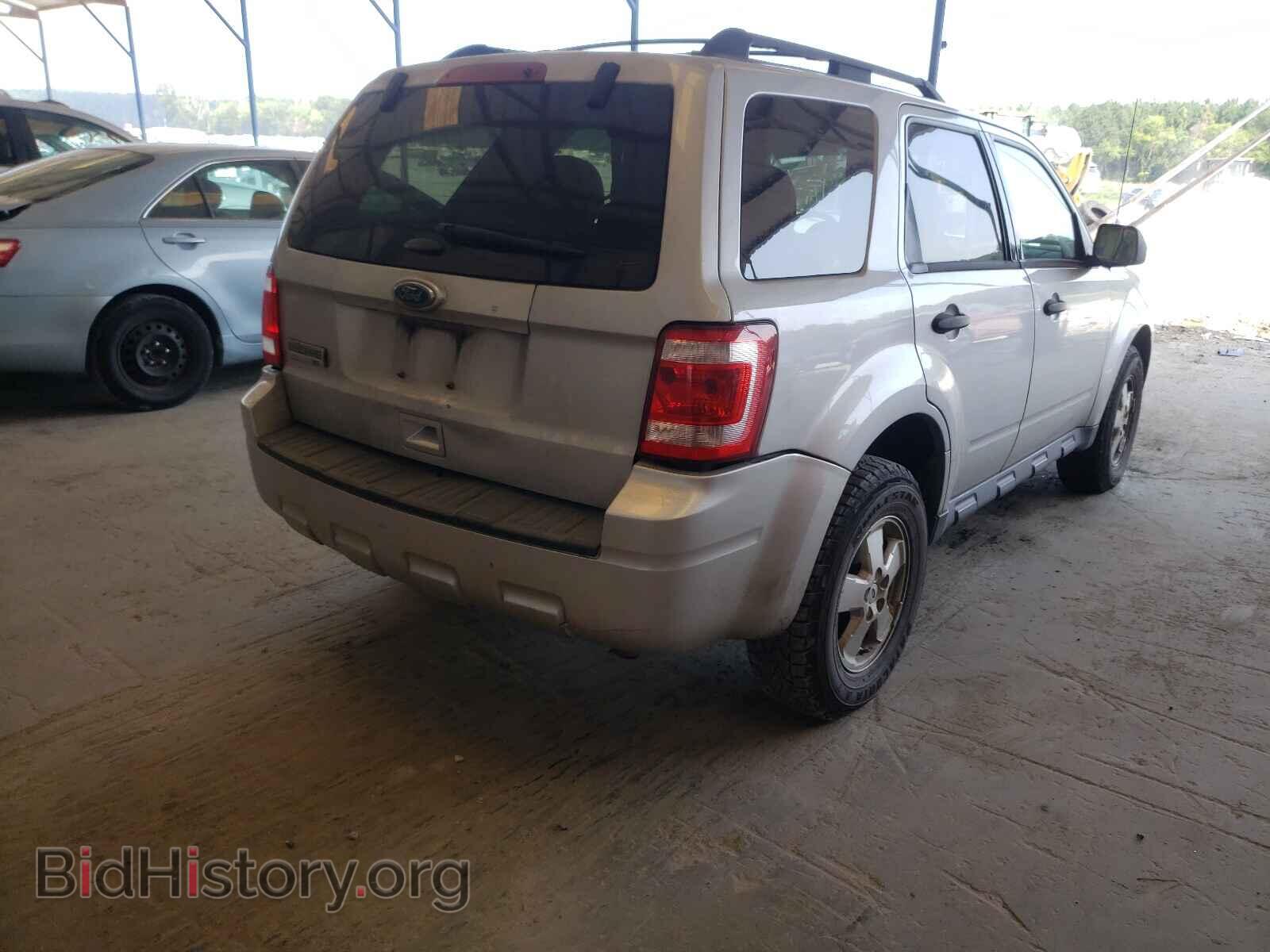 2011 FORD ESCAPE - VIN: 1FMCU0D7XBKB09528 - Фото 4