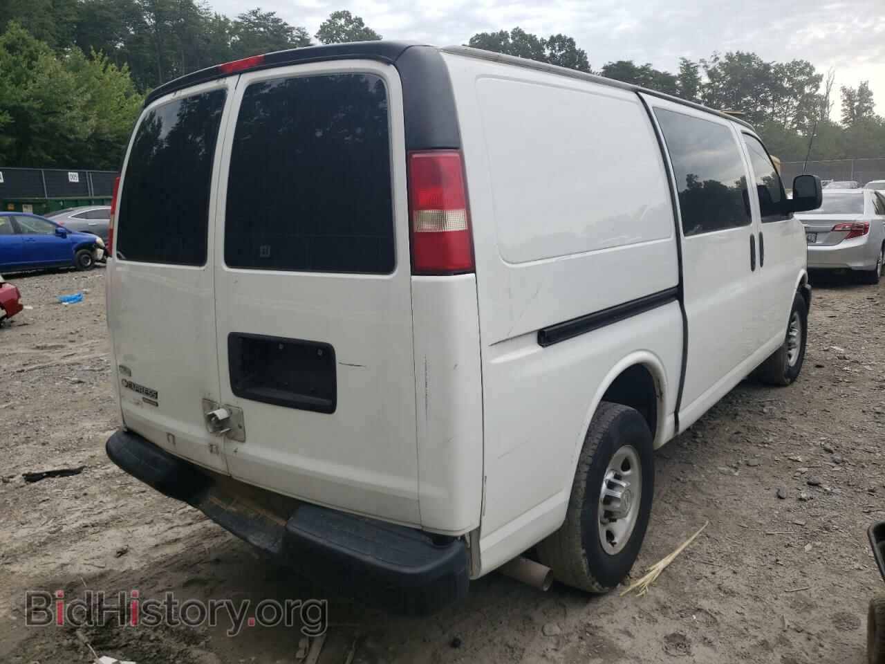 2011 CHEVROLET EXPRESS - VIN: 1GCWGFCAXB1128577 - Фото 4