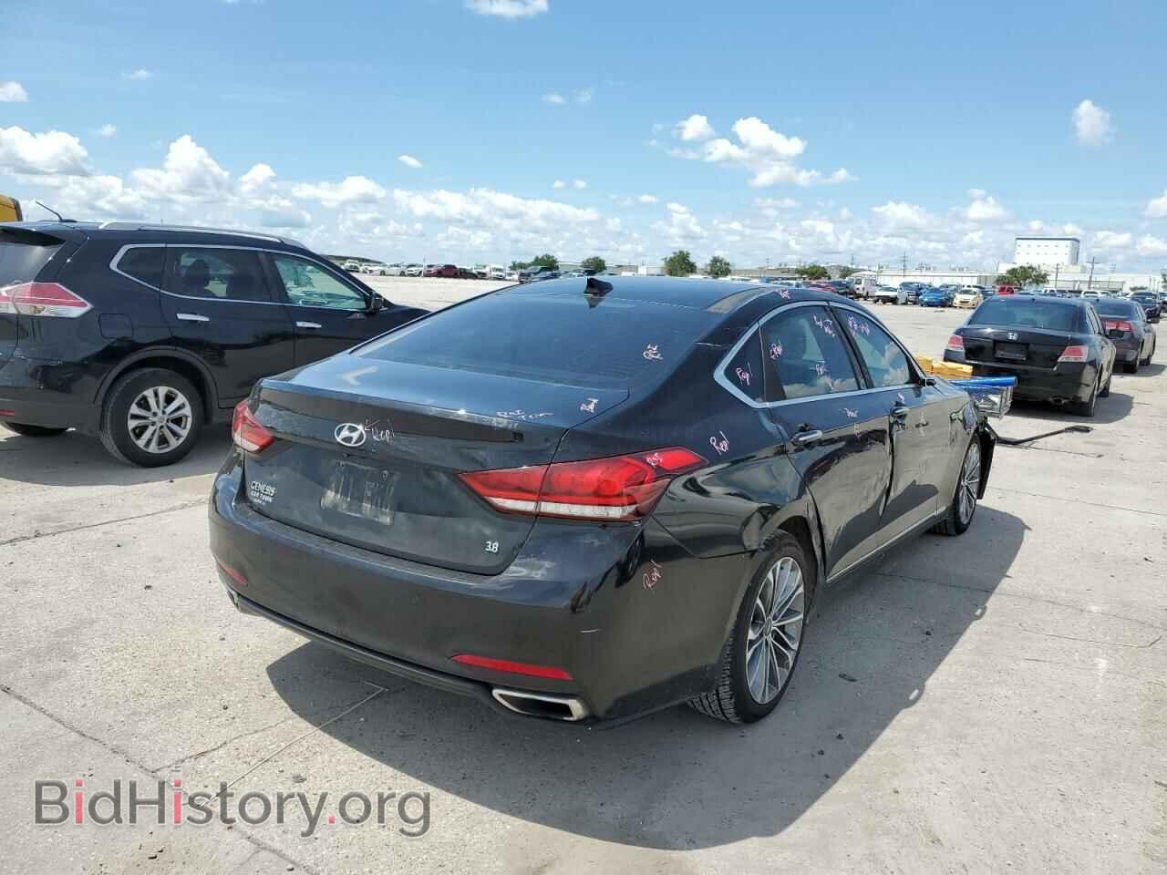 2016 HYUNDAI GENESIS - VIN: KMHGN4JE8GU112593 - Фото 4