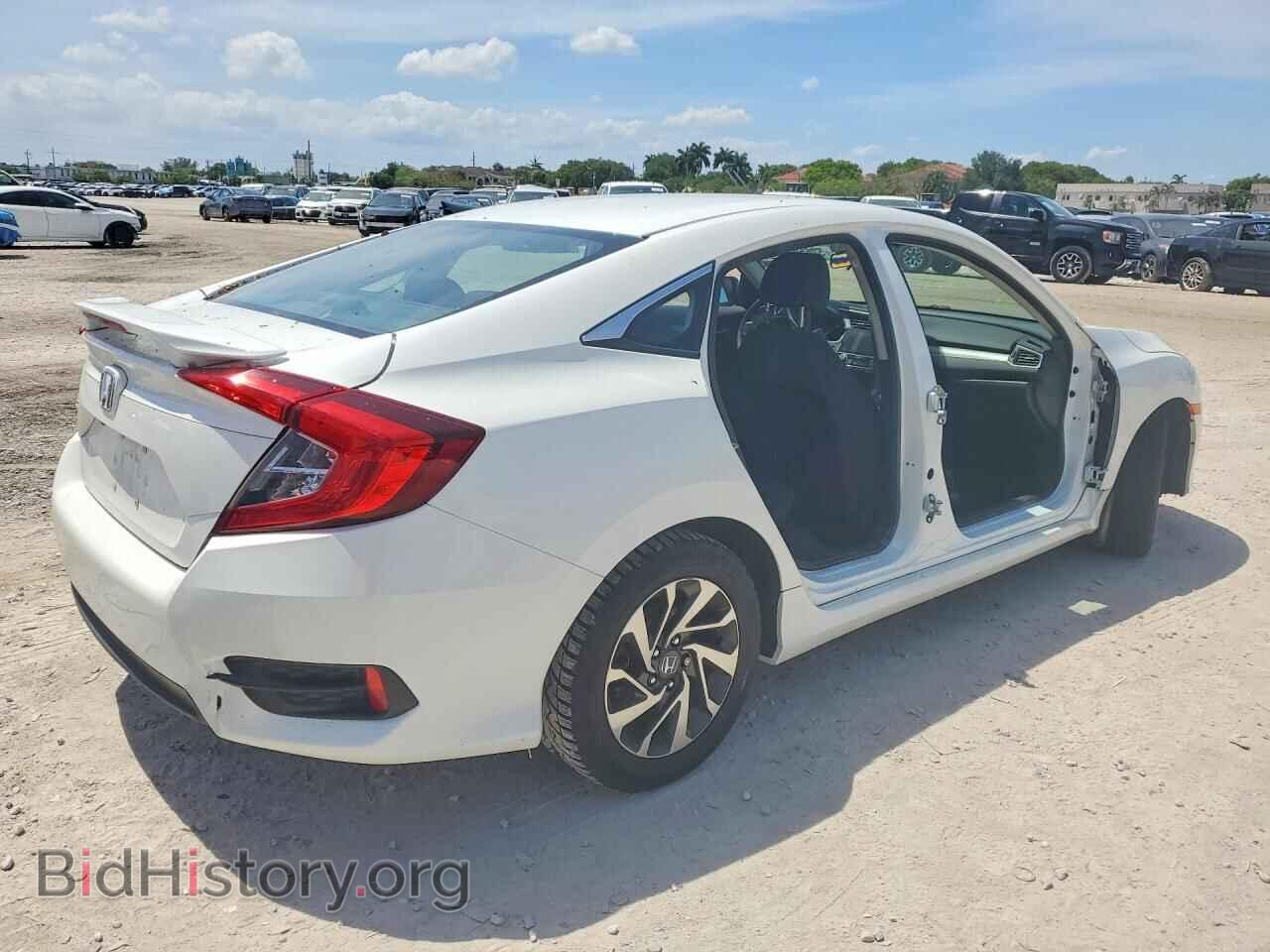 2017 HONDA CIVIC - VIN: 2HGFC2F8XHH037513 - Фото 3