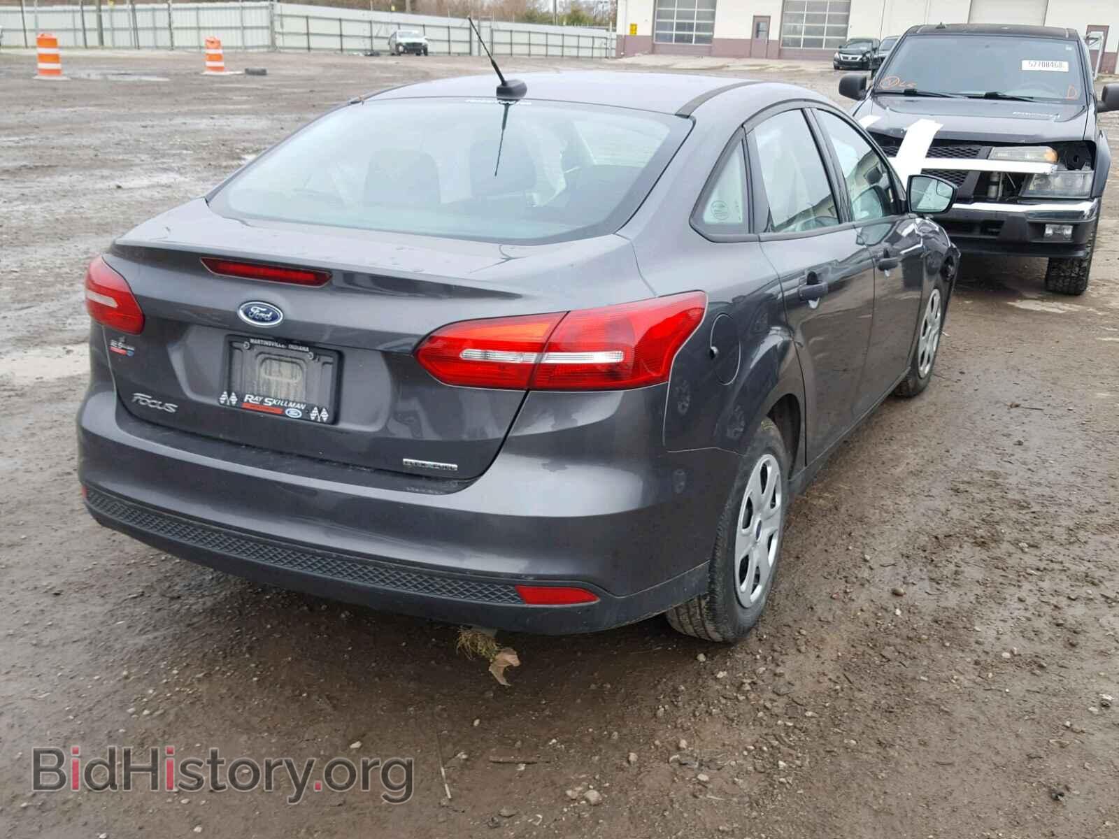 2016 FORD FOCUS - VIN: 1FADP3E28GL221000 - Photo 4