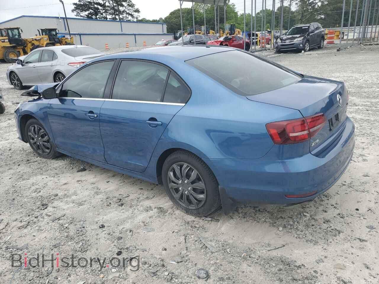 2017 VOLKSWAGEN JETTA - VIN: 3VW2B7AJ2HM395887 - Photo 2