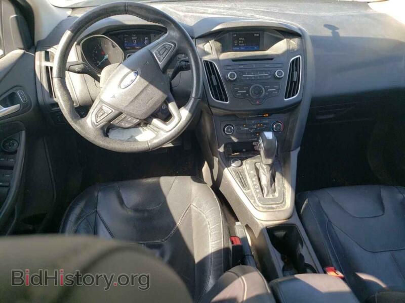 2015 Ford FOCUS (VIN 1FADP3F2XFL302416) — фото 8 из 14