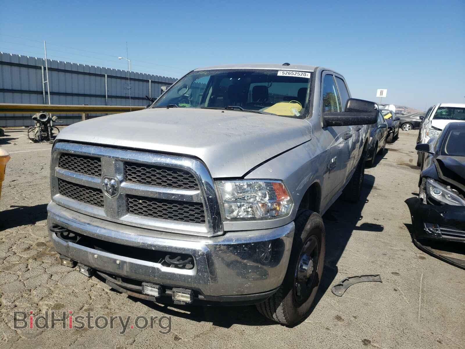 2017 RAM 2500 - VIN: 3C6UR5CL2HG503182 - Photo 2