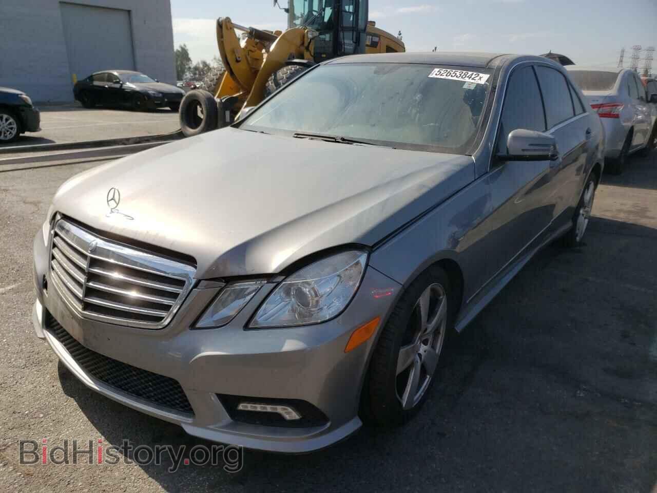 2011 MERCEDES-BENZ E-CLASS - VIN: WDDHF5GB7BA379572 - Фото 2