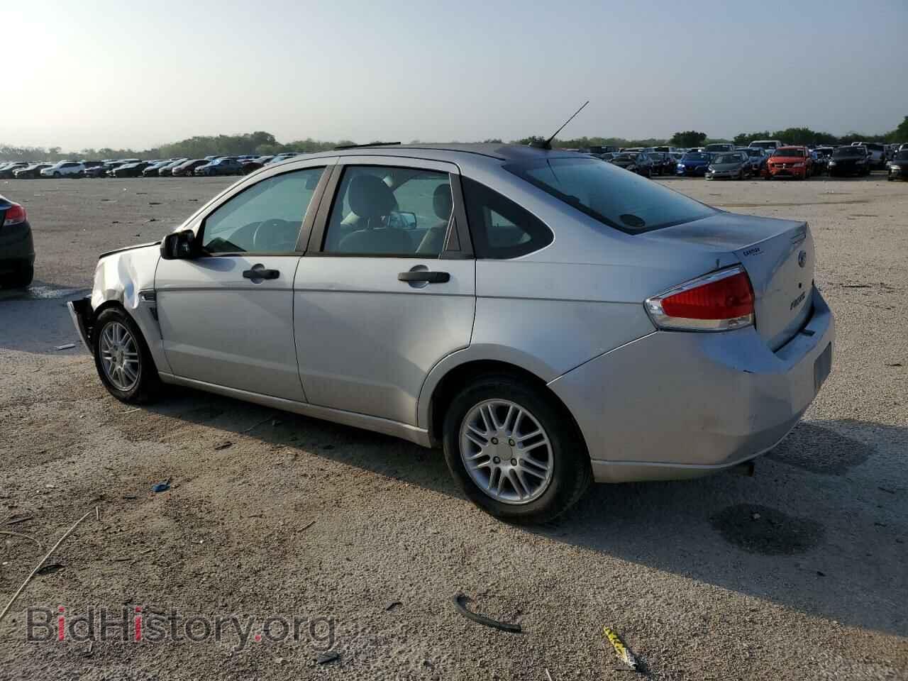 2008 FORD FOCUS - VIN: 1FAHP35N58W161379 - Фото 2