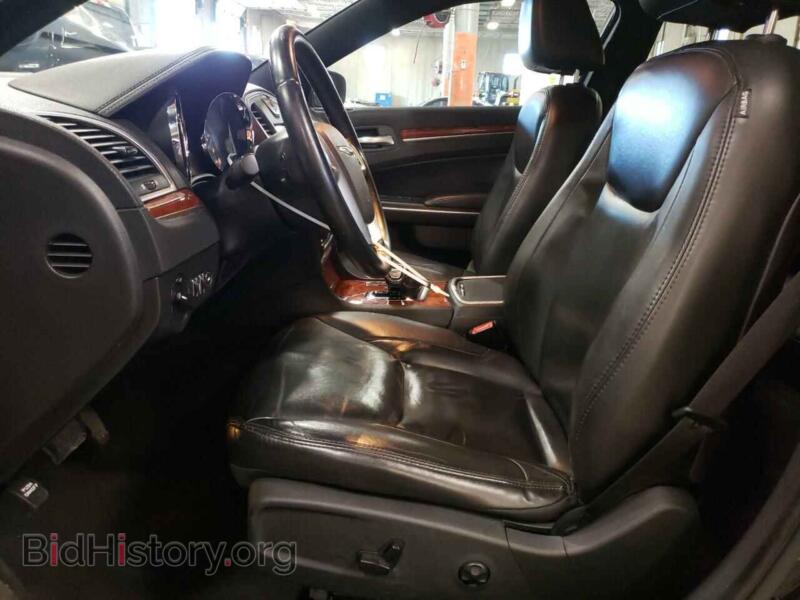 2013 Chrysler 300 (VIN 2C3CCAAG5DH510081) — photo 7 of 12