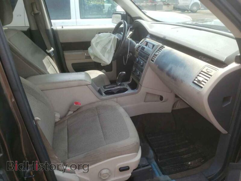 2011 Ford FLEX (VIN 2FMGK5CC8BBD06615) — photo 5 of 10