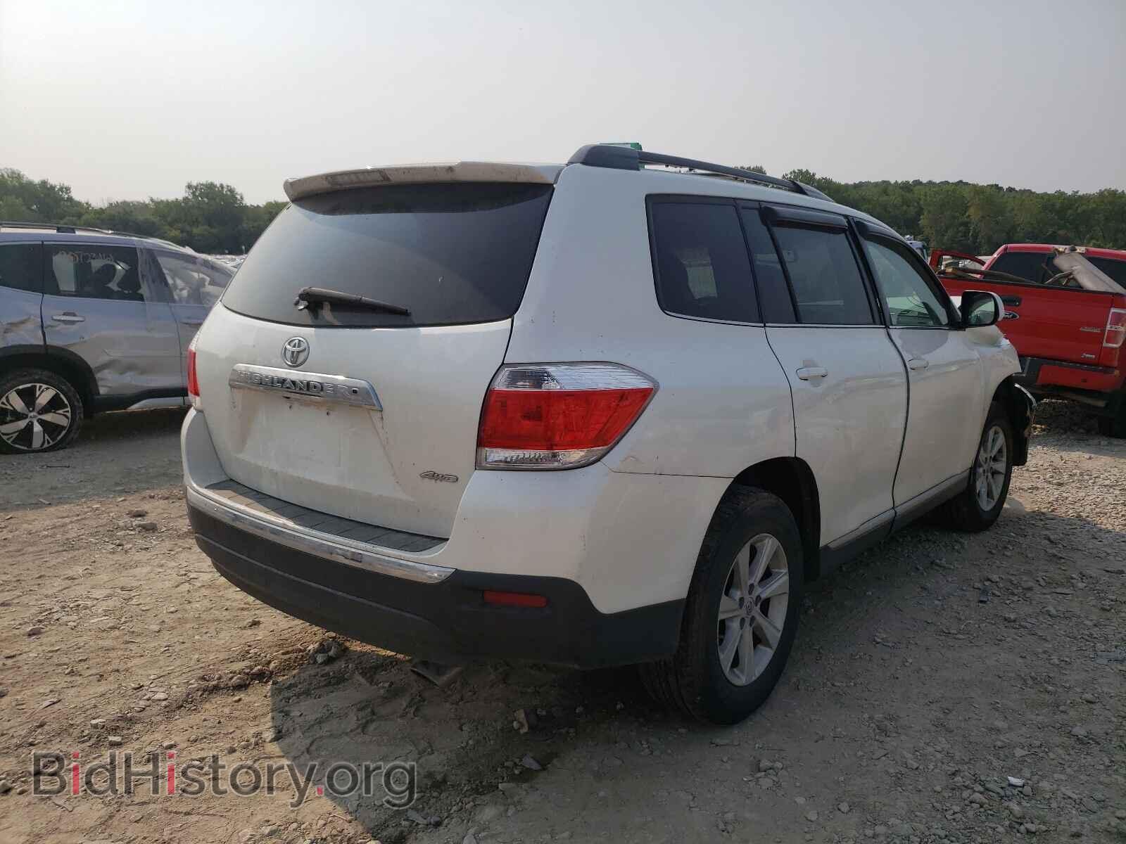 2011 TOYOTA HIGHLANDER - VIN: 5TDBK3EH8BS067853 - Фото 4