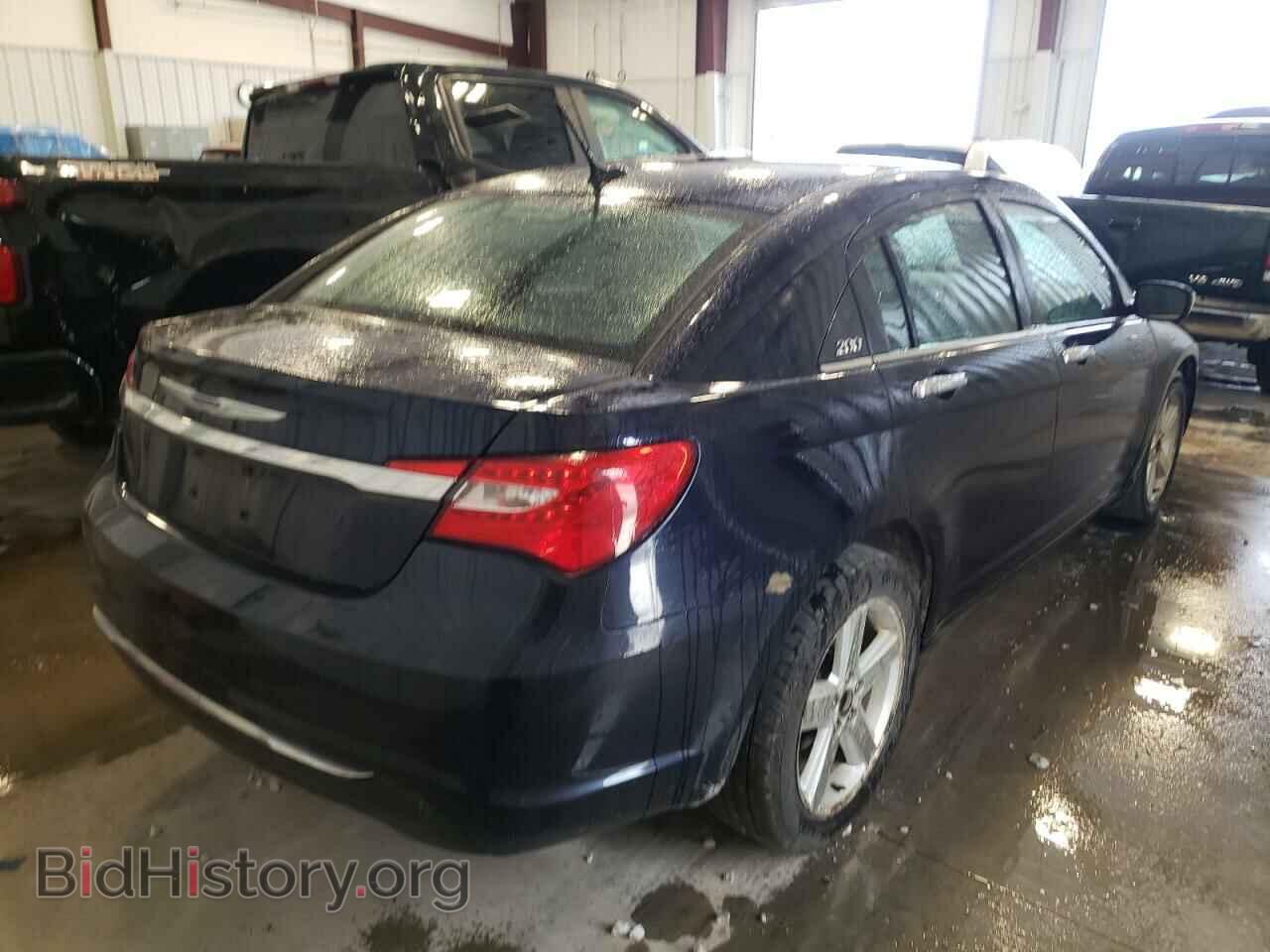2012 CHRYSLER 200 - VIN: 1C3CCBCG2CN125702 - Фото 4