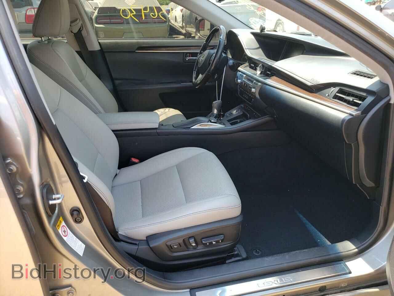2016 LEXUS ES300 - VIN: JTHBW1GG4G2114371 - Фото 5