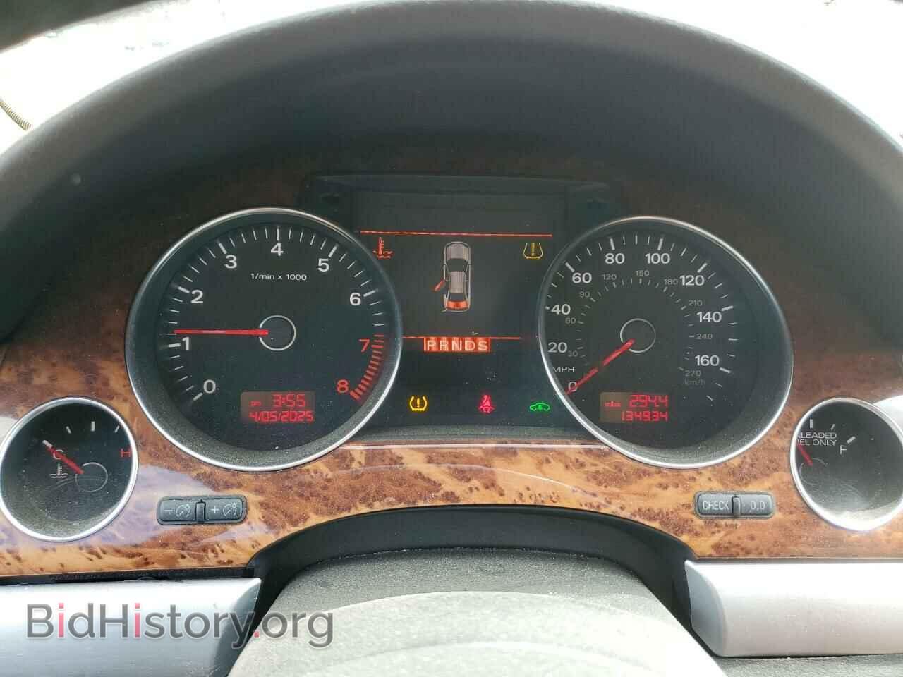 2010 AUDI A8 - VIN: WAURVAFA8AN008606 - Photo 9