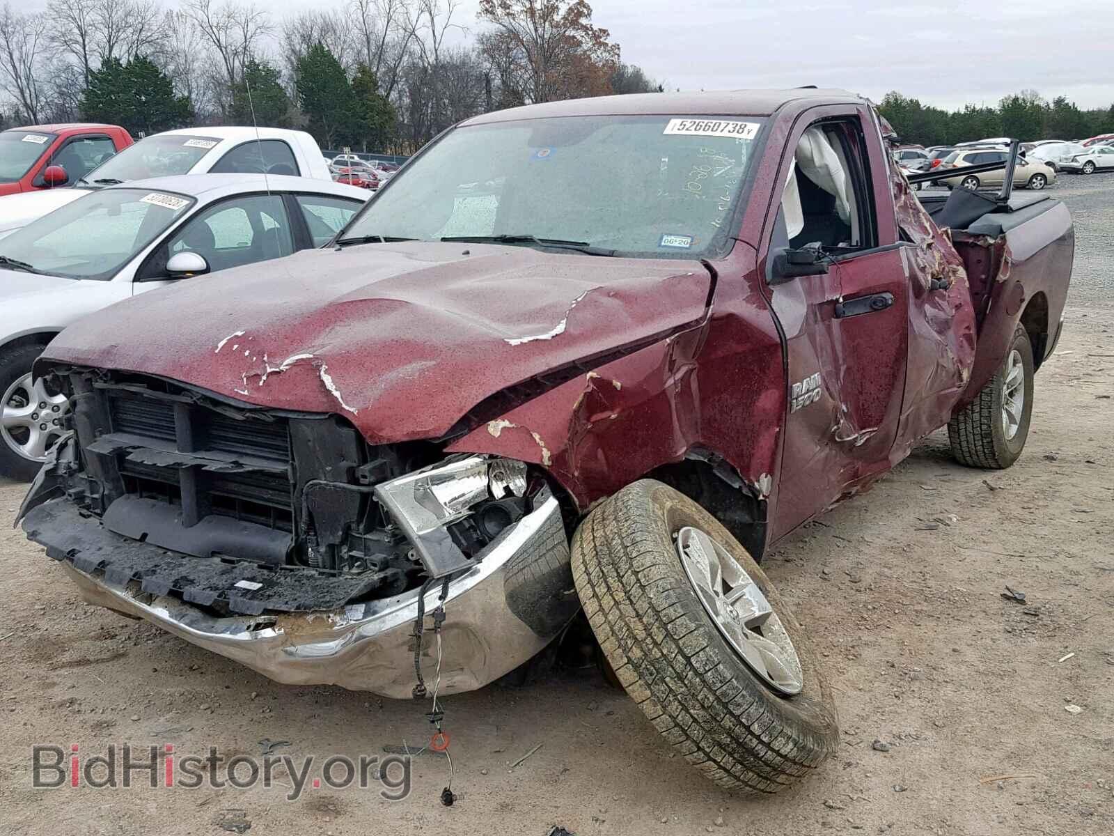 2018 RAM 1500 ST - VIN: 1C6RR7KG9JS306496 - Фото 2