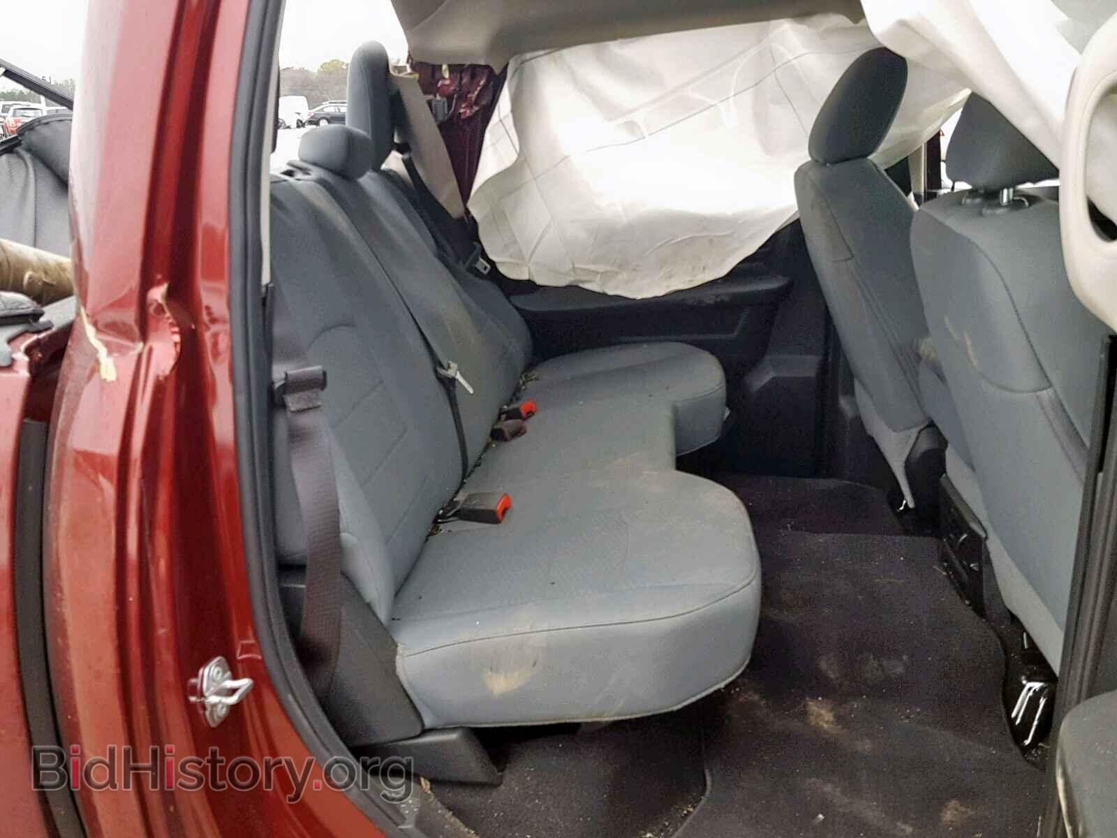 2018 RAM 1500 ST - VIN: 1C6RR7KG9JS306496 - Фото 6